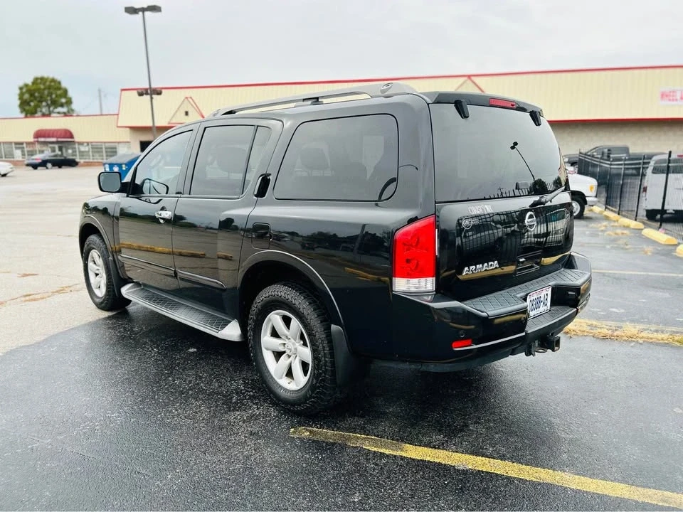 2012 Nissan Armada - Image 7 of 18