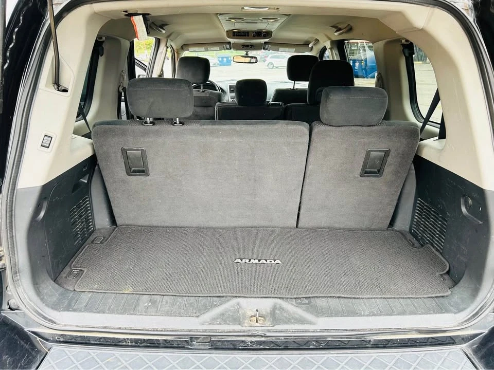 2012 Nissan Armada - Image 16 of 18