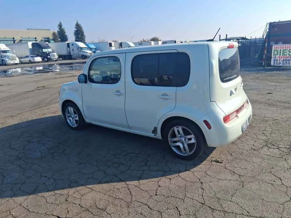 2012 Nissan Cube - Image 6 of 12