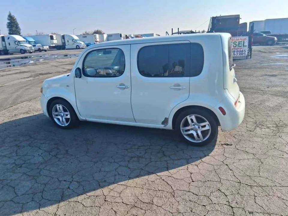 2012 Nissan Cube - Image 3 of 12