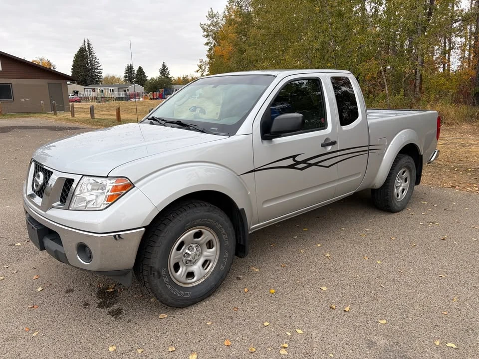 2012 Nissan Frontier 2nd Gen - Image 5 of 6