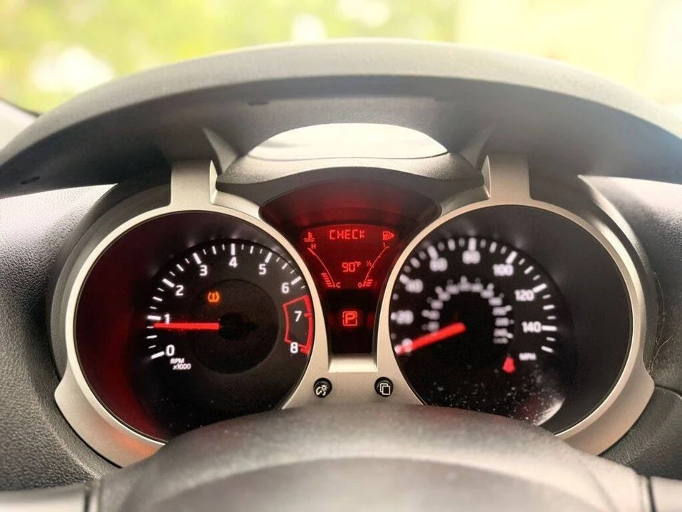 2012 Nissan Juke - Image 15 of 18