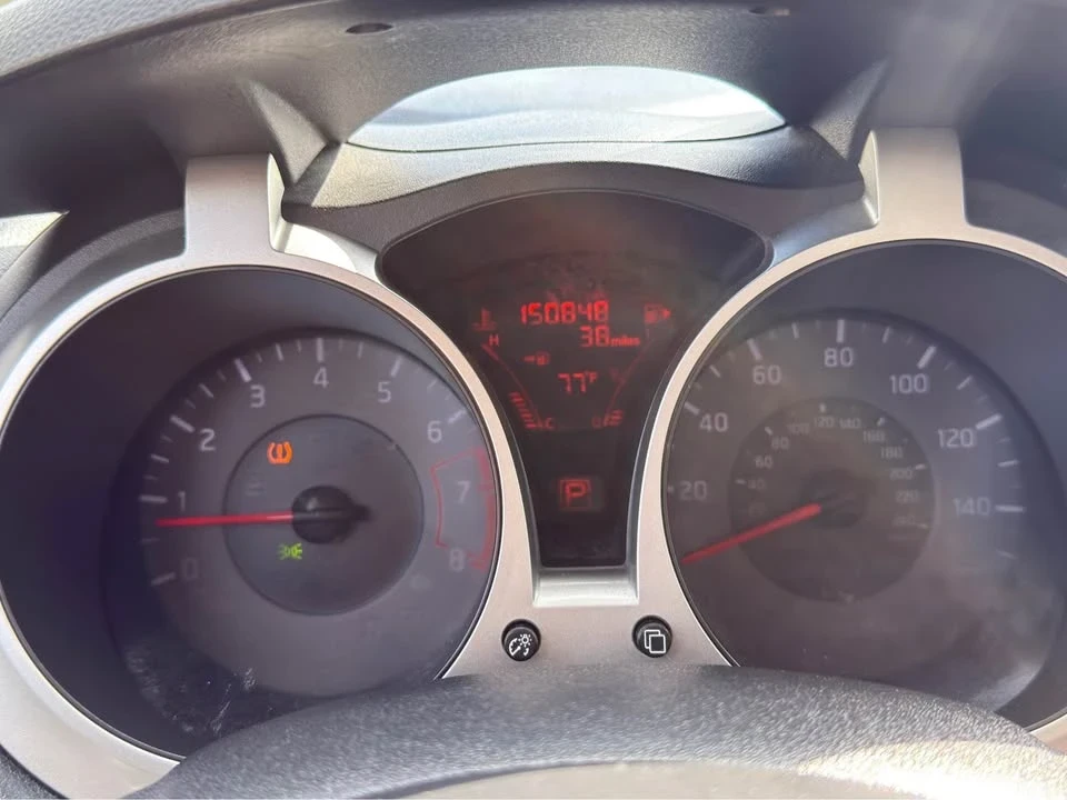2012 Nissan Juke - Image 8 of 12