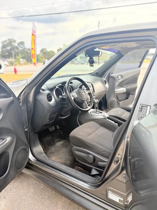 2012 Nissan Juke - Image 11 of 20