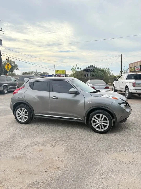 2012 Nissan Juke - Image 5 of 19