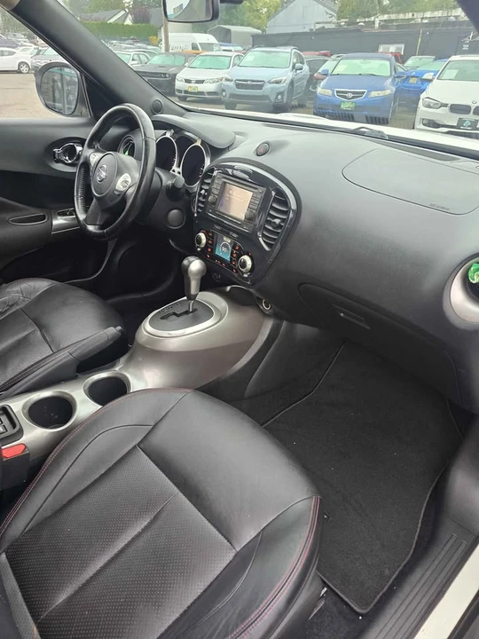 2012 Nissan Juke - Image 12 of 18