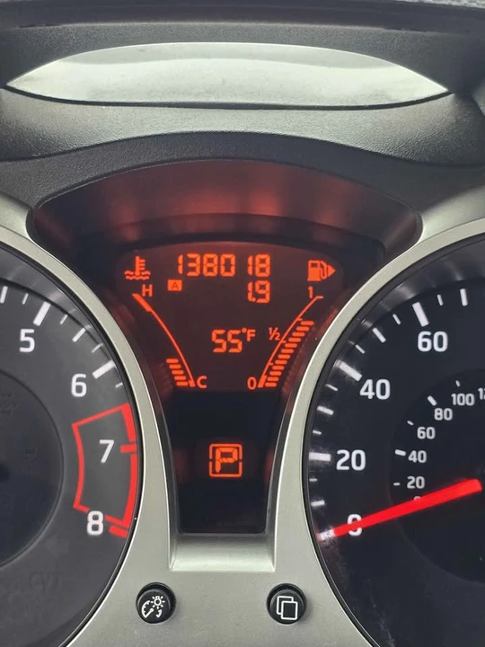 2012 Nissan Juke - Image 15 of 18