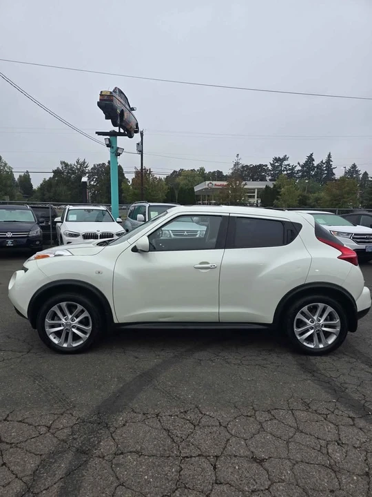 2012 Nissan Juke - Image 2 of 18