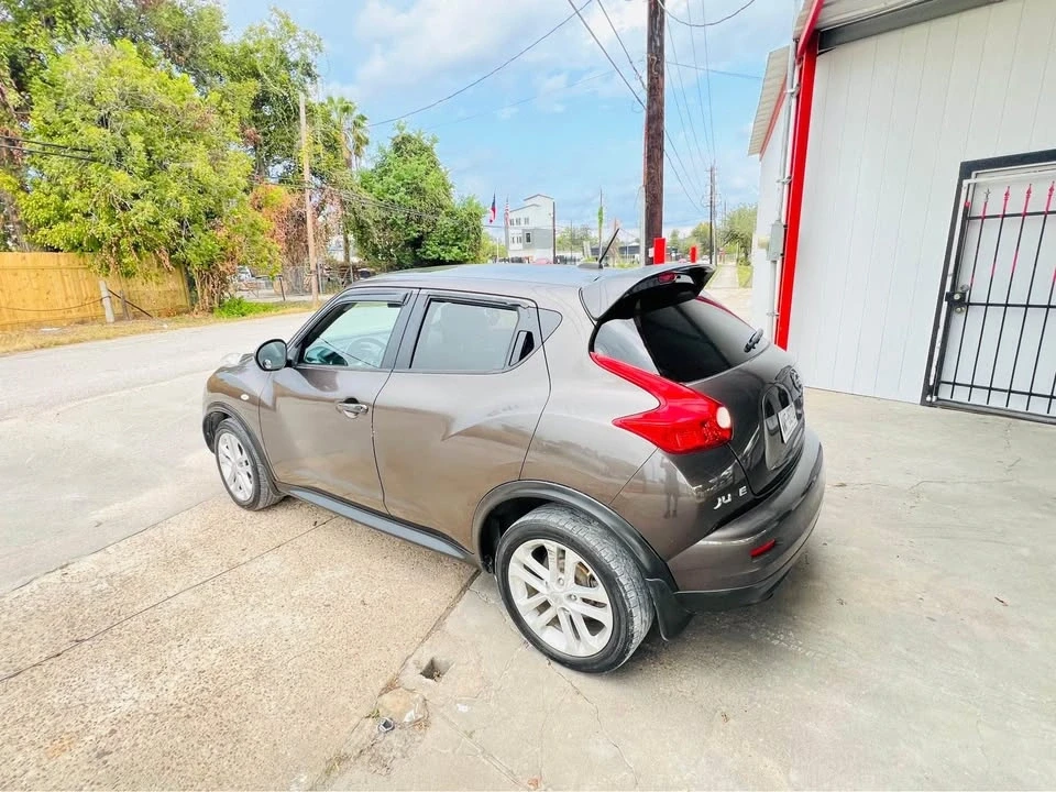 2012 Nissan Juke - Image 10 of 15