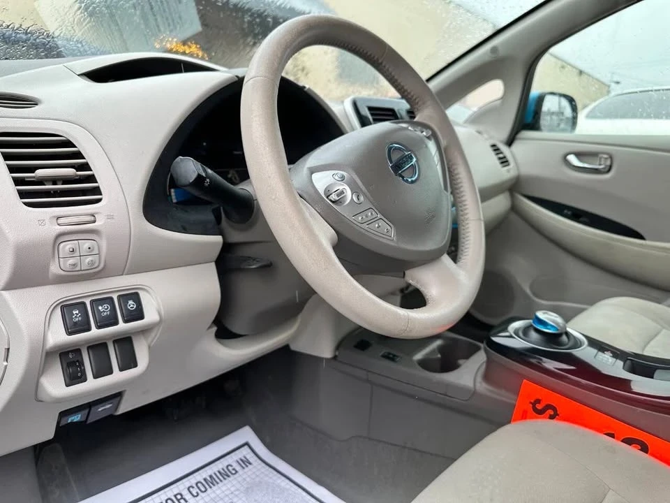 2012 Nissan Leaf - Image 14 of 20