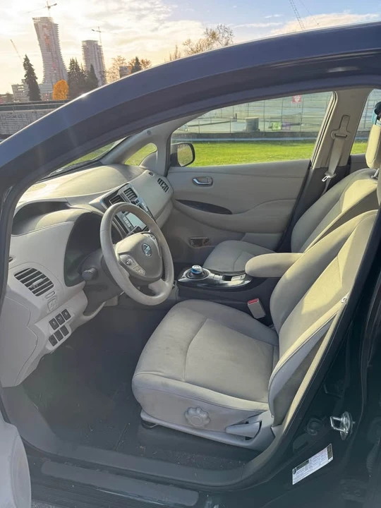2012 Nissan Leaf - Image 11 of 12
