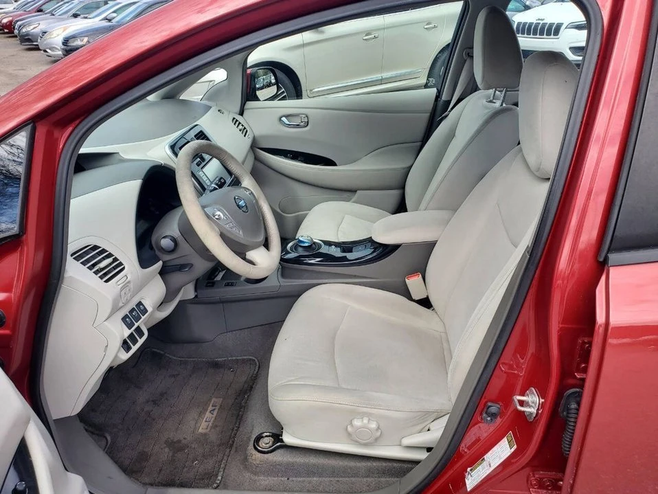 2012 Nissan Leaf - Image 10 of 19