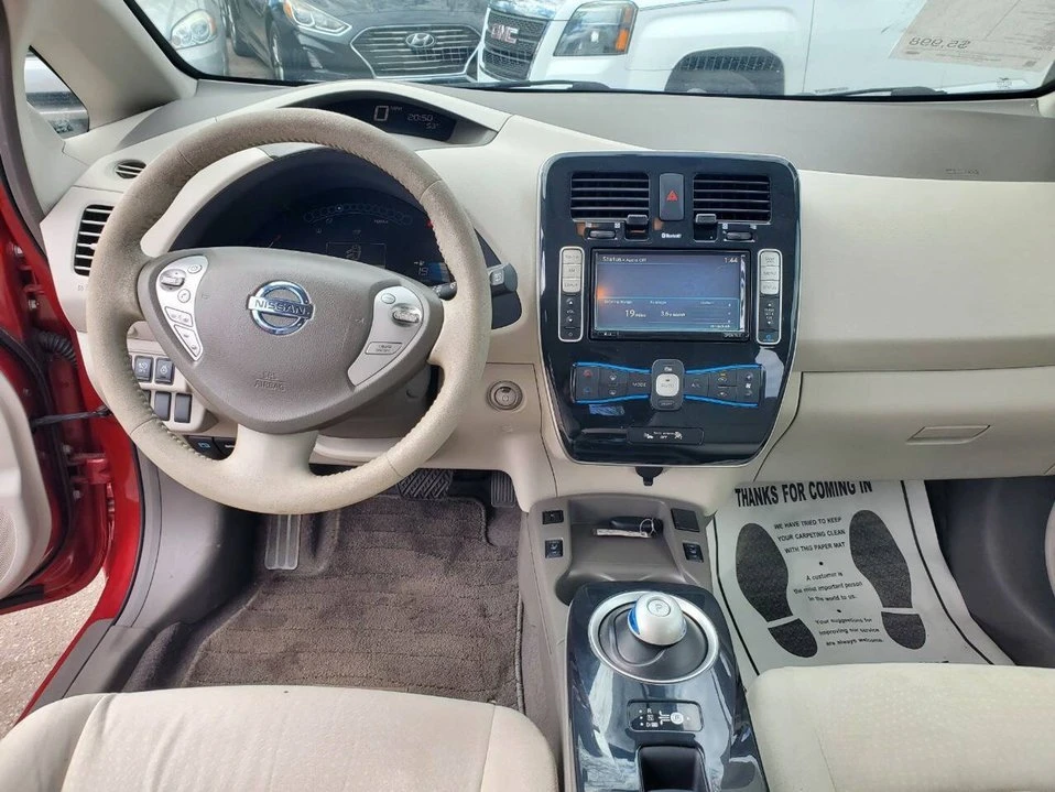 2012 Nissan Leaf - Image 15 of 19