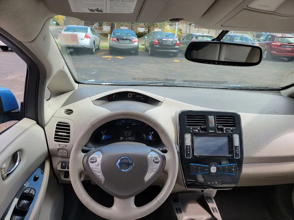 2012 Nissan Leaf - Image 14 of 20