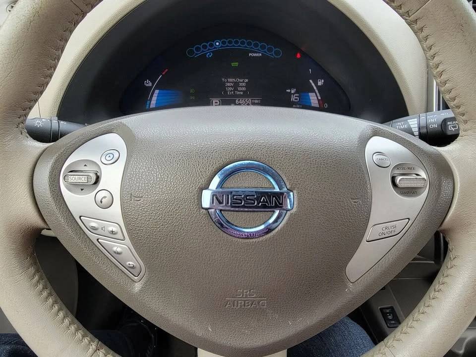 2012 Nissan Leaf - Image 16 of 20