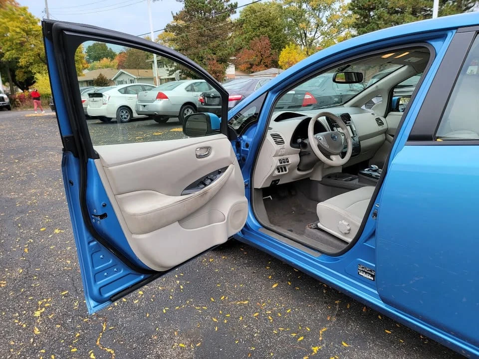 2012 Nissan Leaf - Image 12 of 20