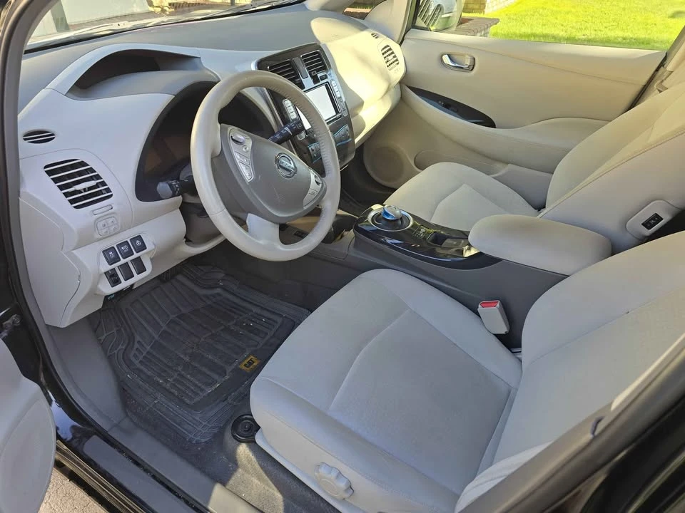 2012 Nissan Leaf - Image 8 of 12