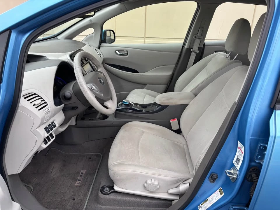 2012 Nissan Leaf - Image 11 of 12