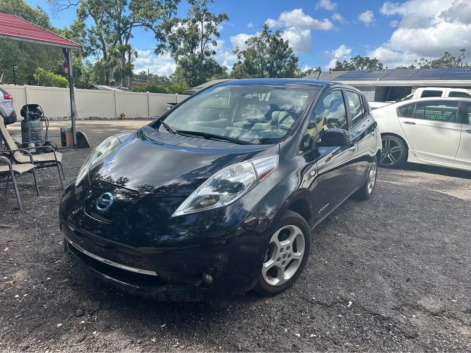 2012 Nissan Leaf - Image 2 of 15