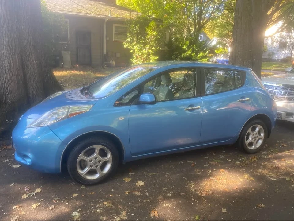 2012 Nissan Leaf - Image 15 of 16