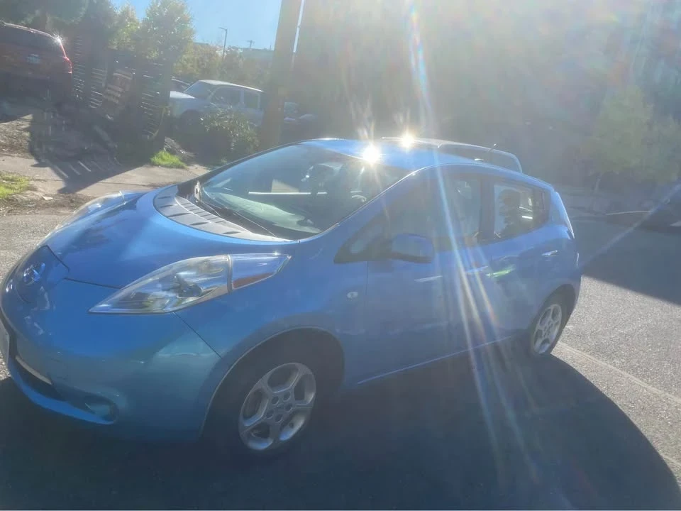 2012 Nissan Leaf - Image 2 of 16