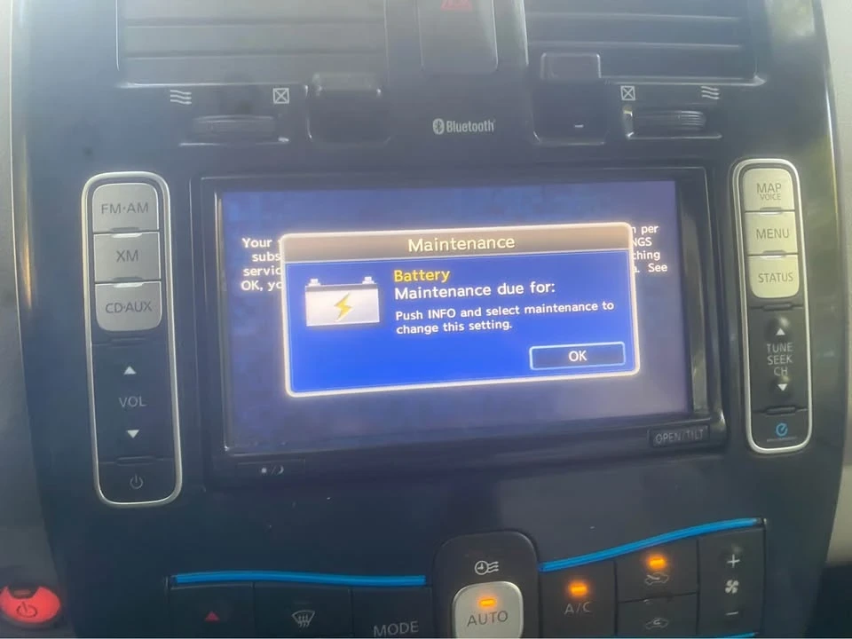 2012 Nissan Leaf - Image 14 of 16