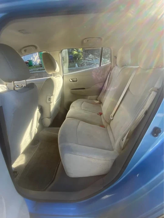 2012 Nissan Leaf - Image 11 of 16