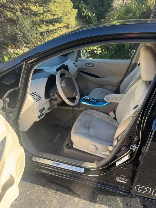 2012 Nissan Leaf - Image 11 of 18