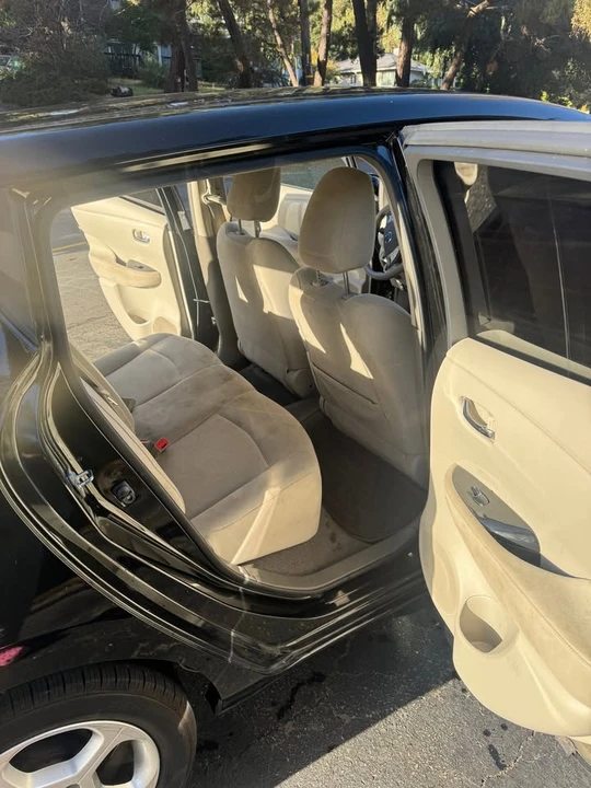2012 Nissan Leaf - Image 16 of 18