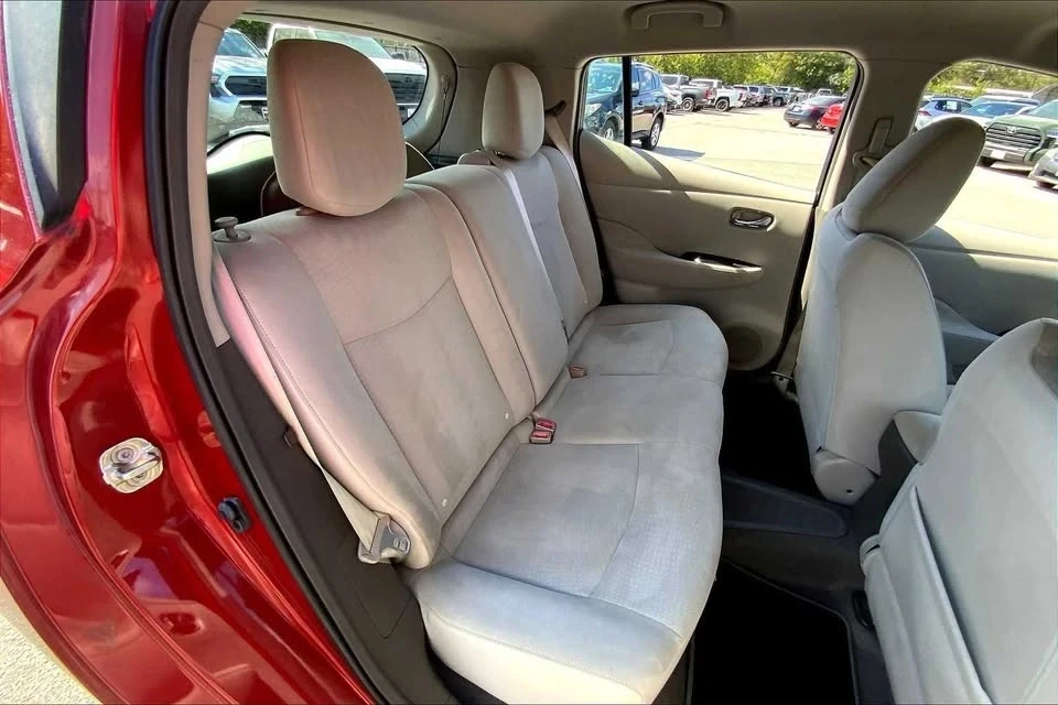 2012 Nissan Leaf - Image 11 of 13