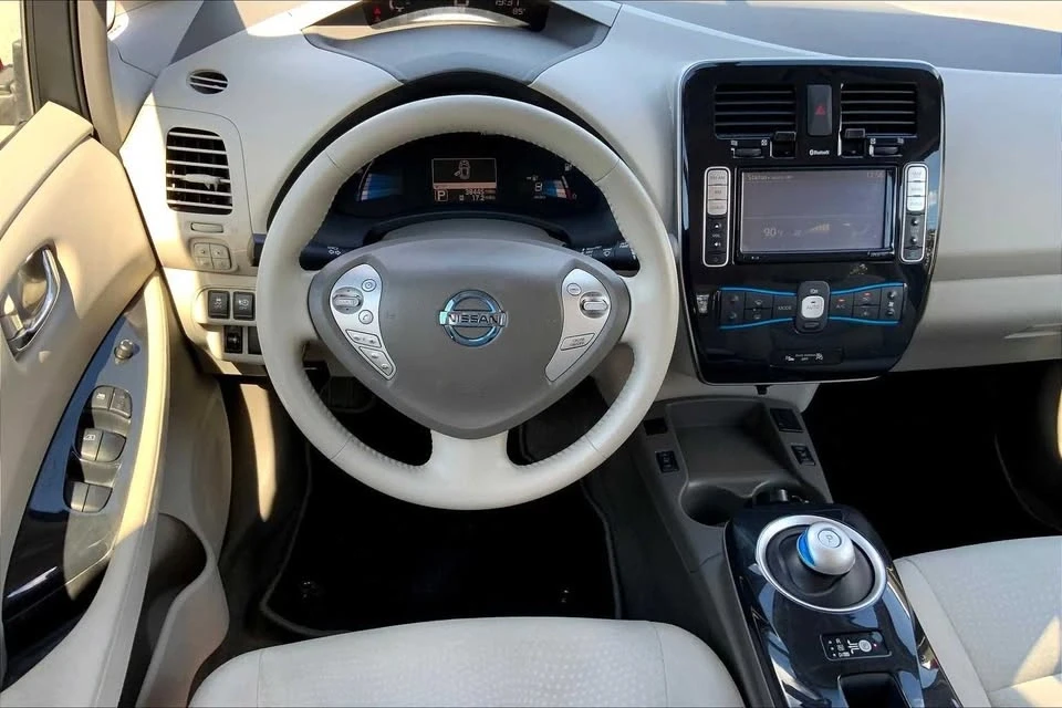 2012 Nissan Leaf - Image 5 of 13