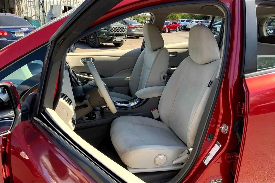2012 Nissan Leaf - Image 7 of 13