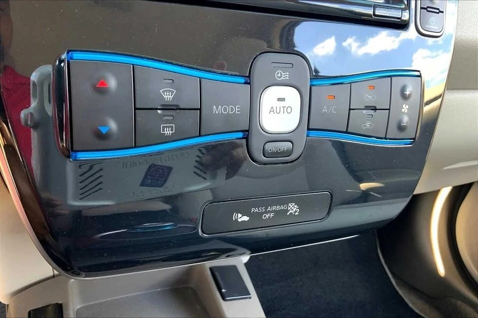 2012 Nissan Leaf - Image 13 of 13