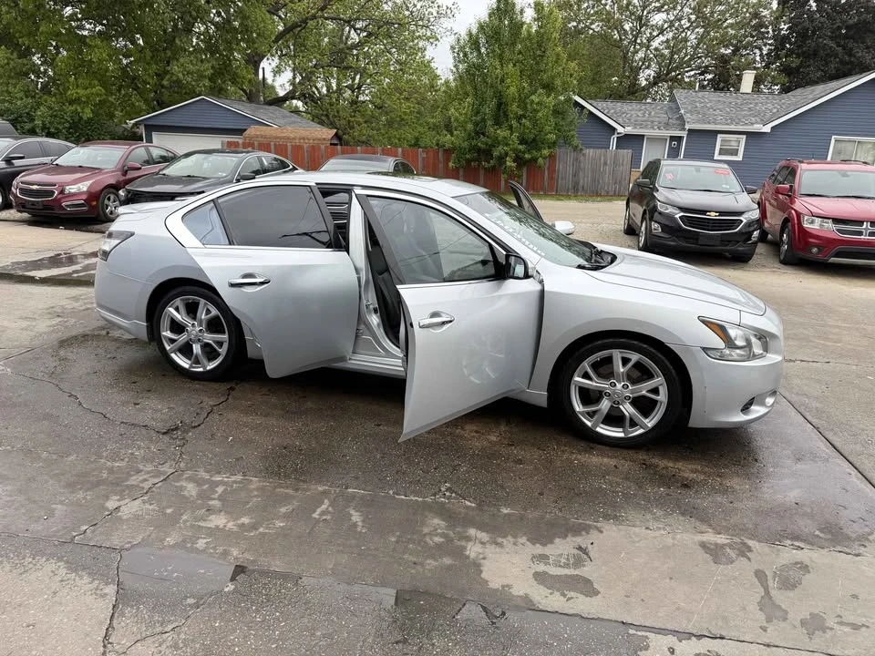 2012 Nissan Maxima 7th Gen - Image 5 of 5