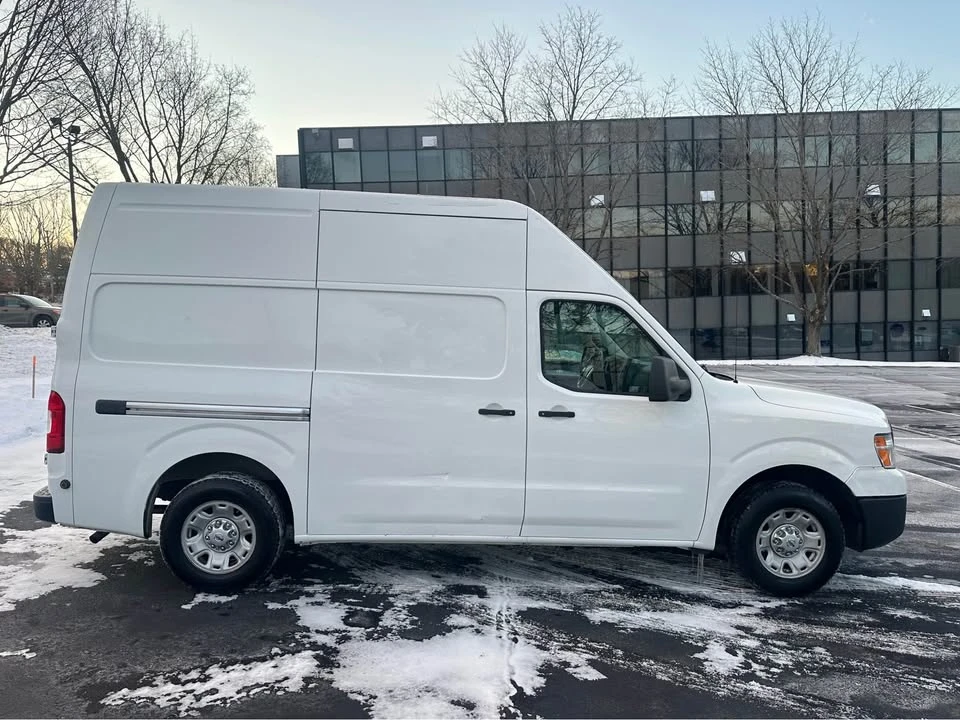 2012 Nissan NV2500 - Image 3 of 13