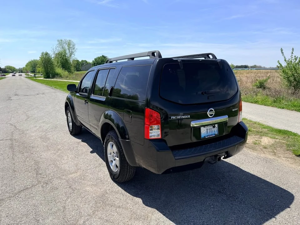 2012 Nissan Pathfinder 3rd Gen - Image 4 of 14