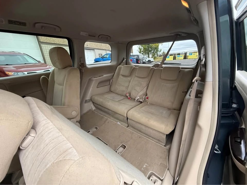 2012 Nissan Quest - Image 9 of 20