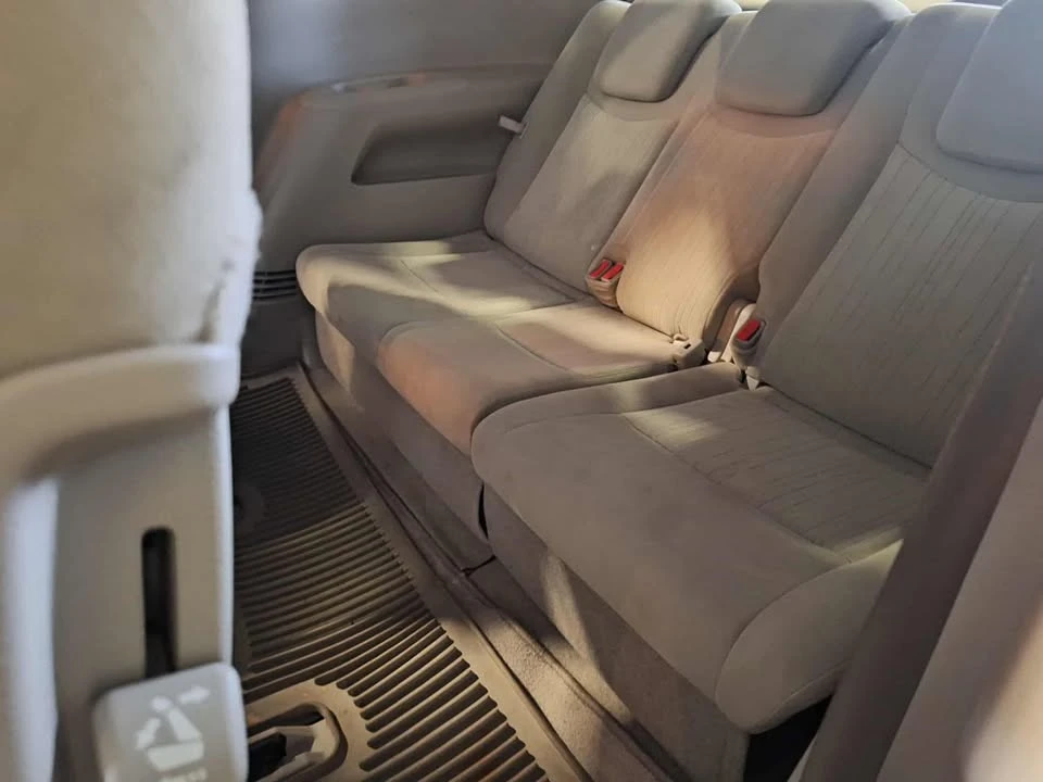 2012 Nissan Quest - Image 8 of 10