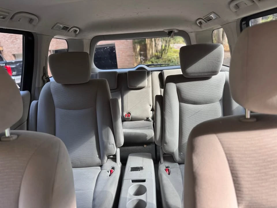 2012 Nissan Quest - Image 6 of 11