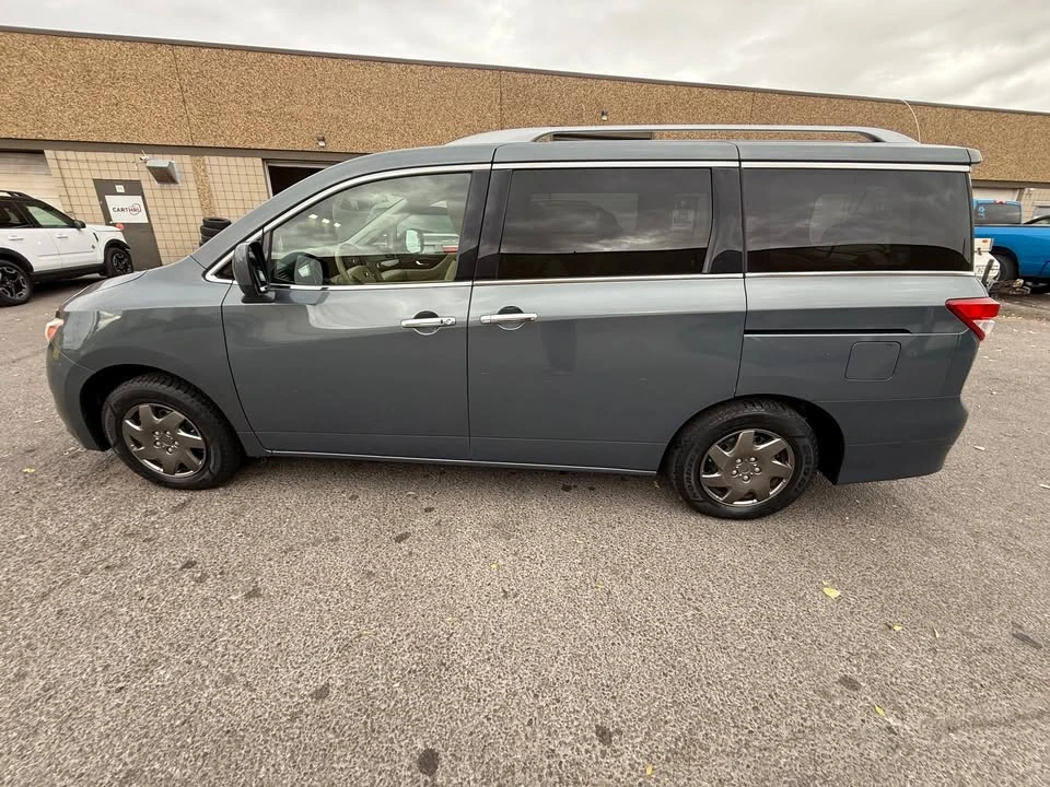 2012 Nissan Quest - Image 8 of 13
