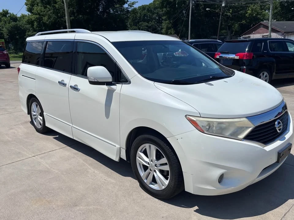 2012 Nissan Quest - Image 7 of 19