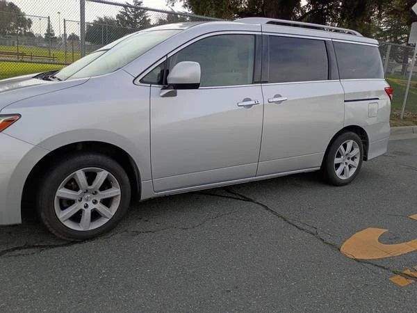 2012 Nissan Quest - Image 11 of 13