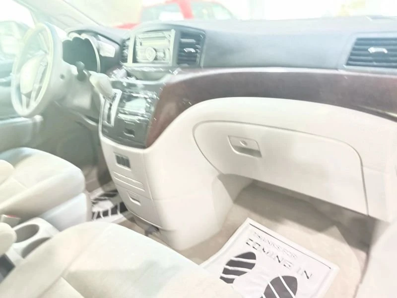 2012 Nissan Quest - Image 15 of 17