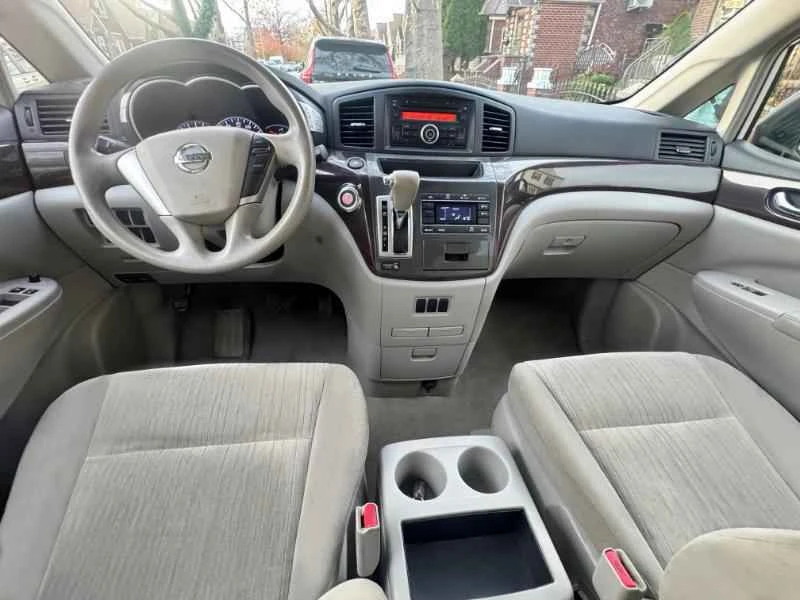 2012 Nissan Quest - Image 17 of 18