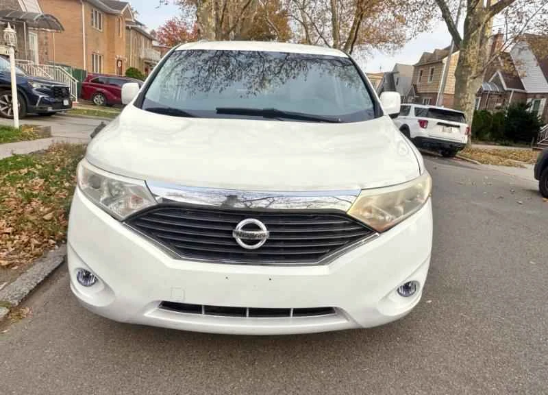 2012 Nissan Quest - Image 2 of 18
