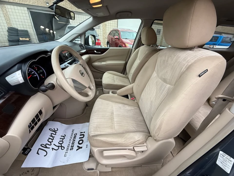 2012 Nissan Quest - Image 10 of 19