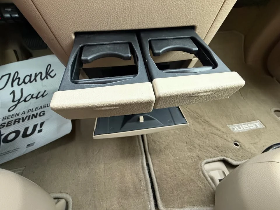 2012 Nissan Quest - Image 16 of 19