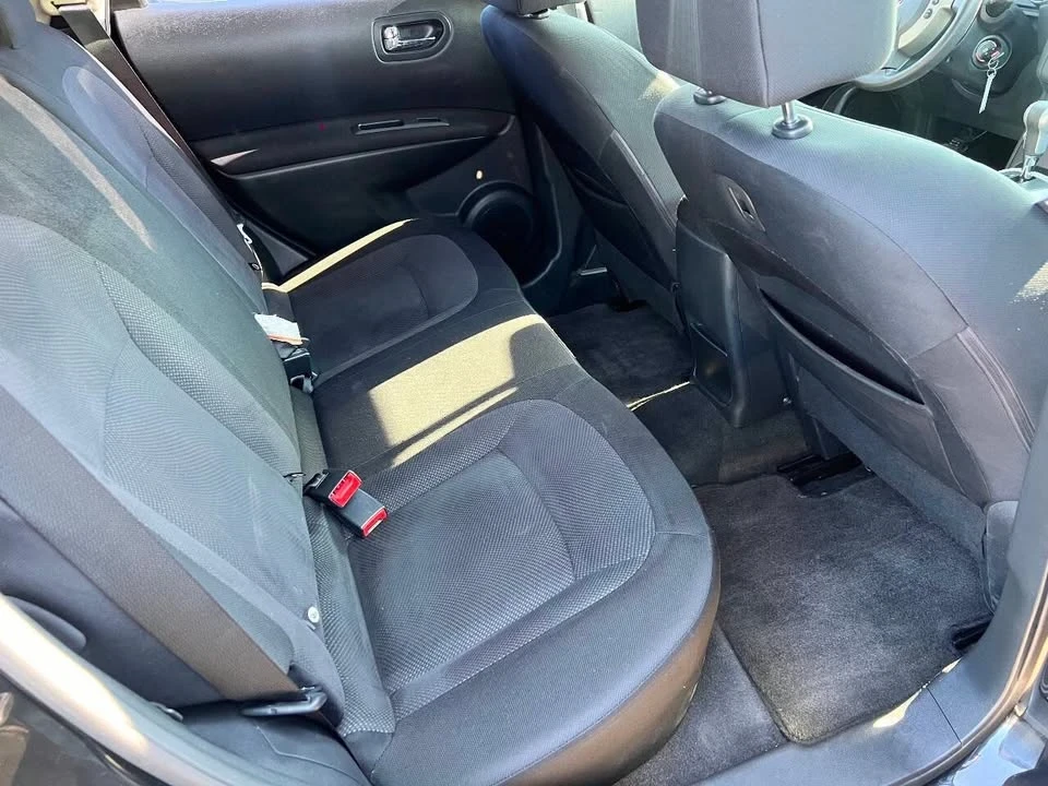 2012 Nissan Rogue - Image 15 of 18
