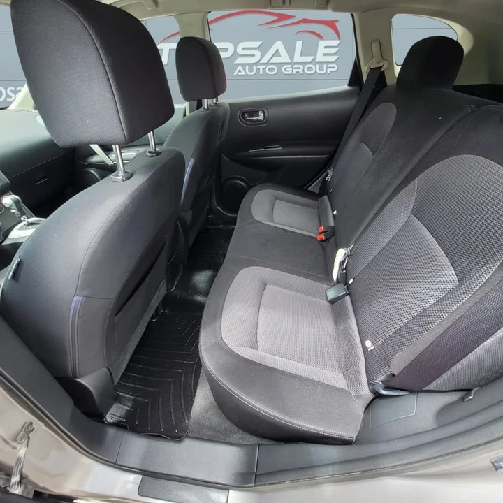 2012 Nissan Rogue - Image 17 of 18