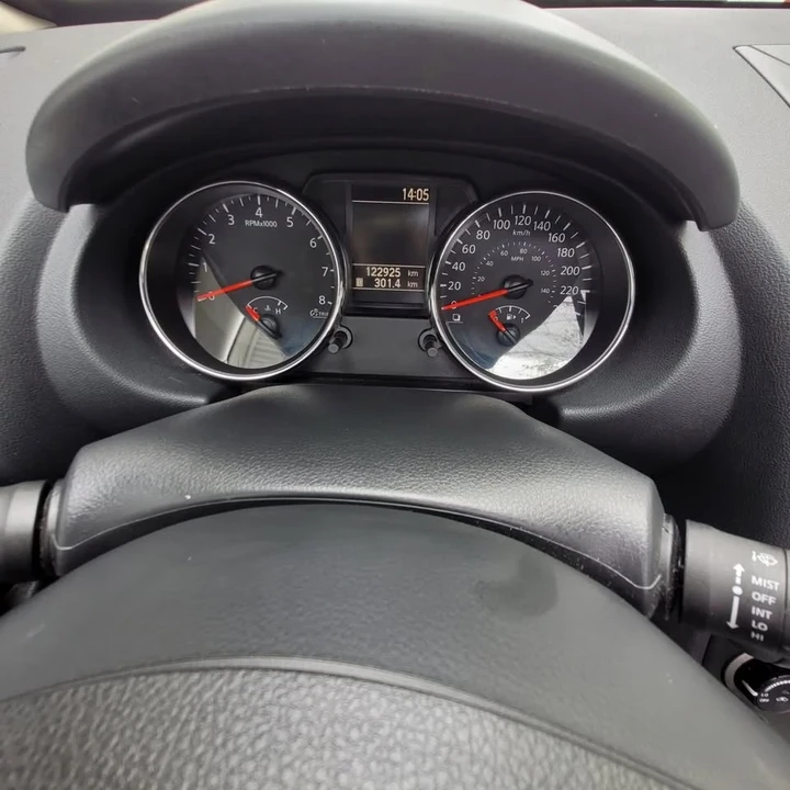 2012 Nissan Rogue - Image 13 of 18
